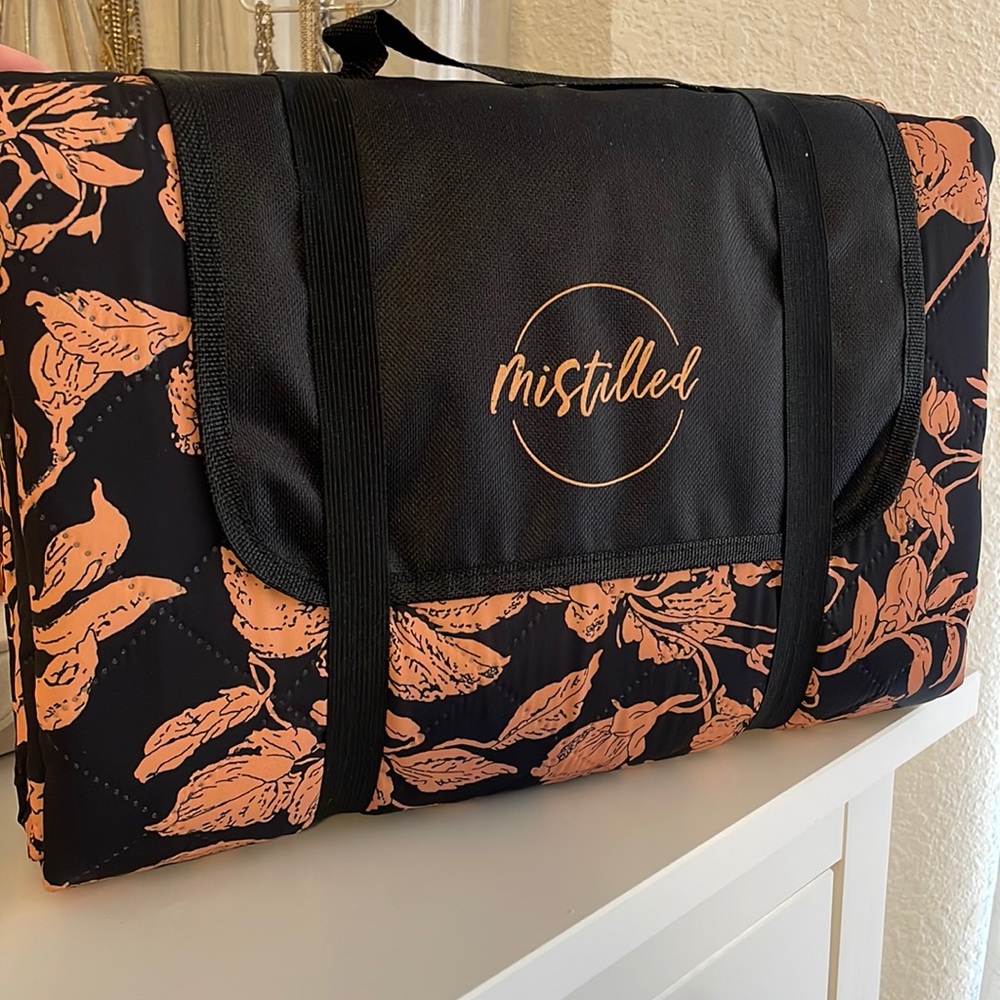Floral Design Foldable Picnic Blanket